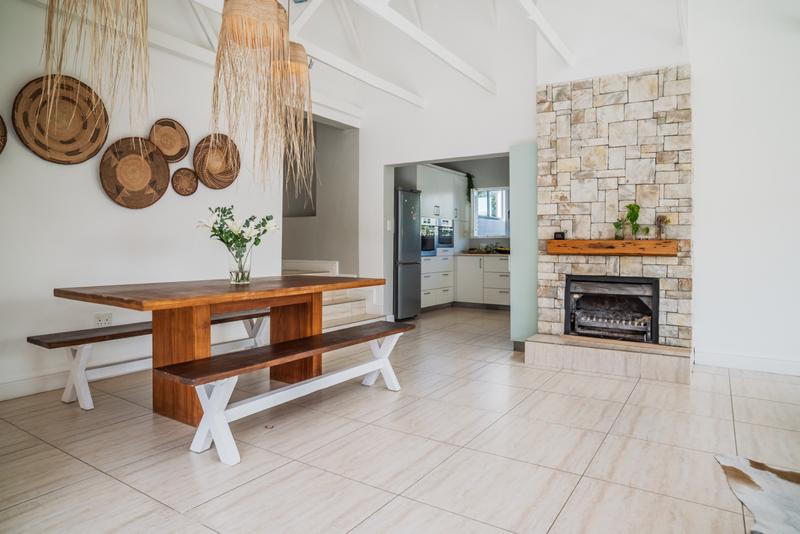 To Let 5 Bedroom Property for Rent in Crofters Valley Western Cape